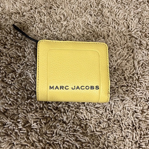 Marc Jacobs Wallet - Picture 3 of 4